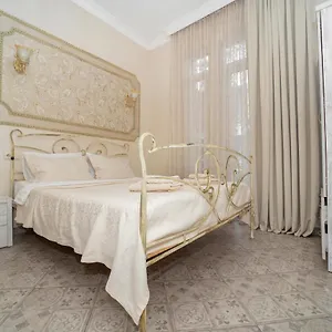 https://historical-tbilisi-apartments.alltbilisihotels.com